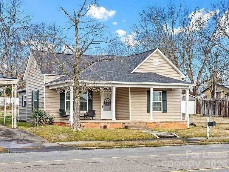 321 Tennessee Ave - Photo 4 of 24
