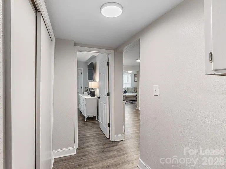 321 Tennessee Ave - Photo 6 of 24