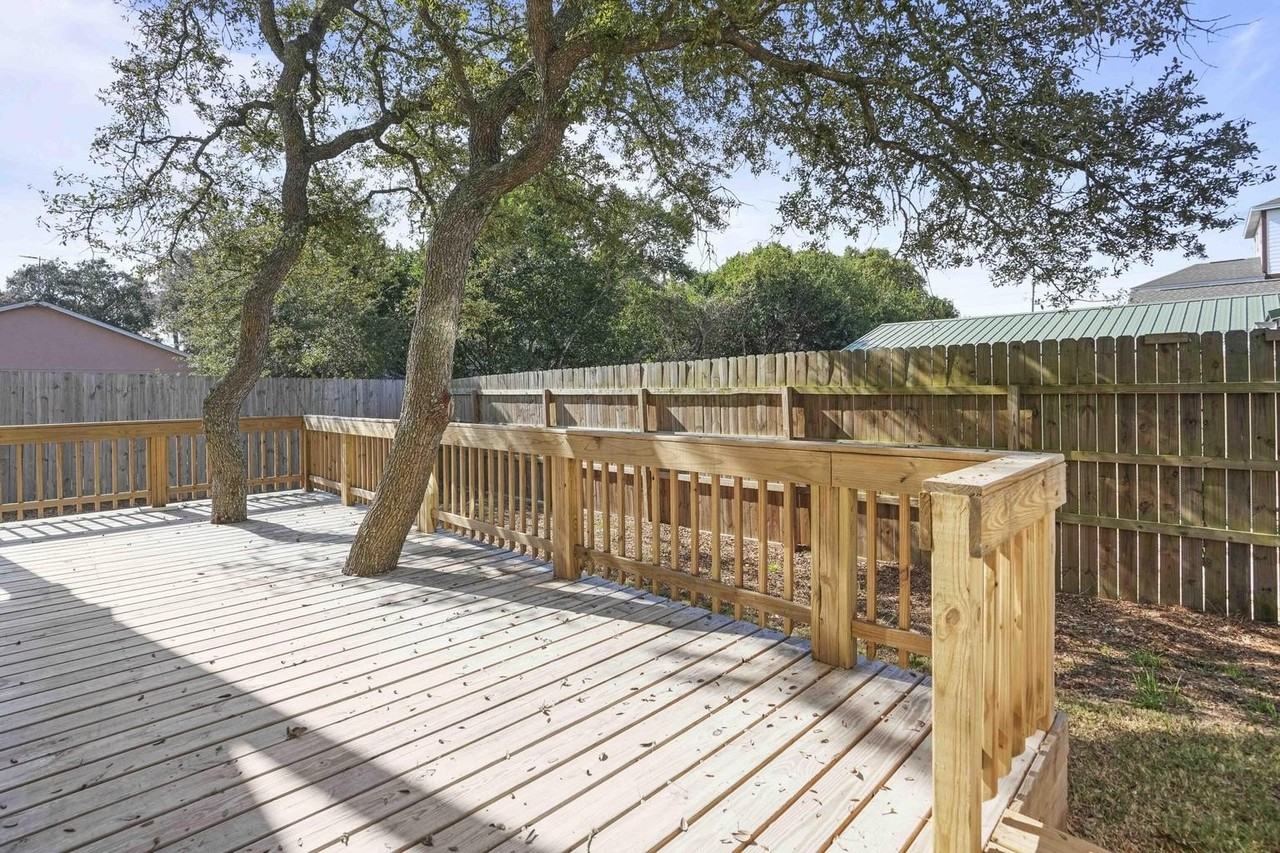 21811 Palm Ave - Photo 3 of 18