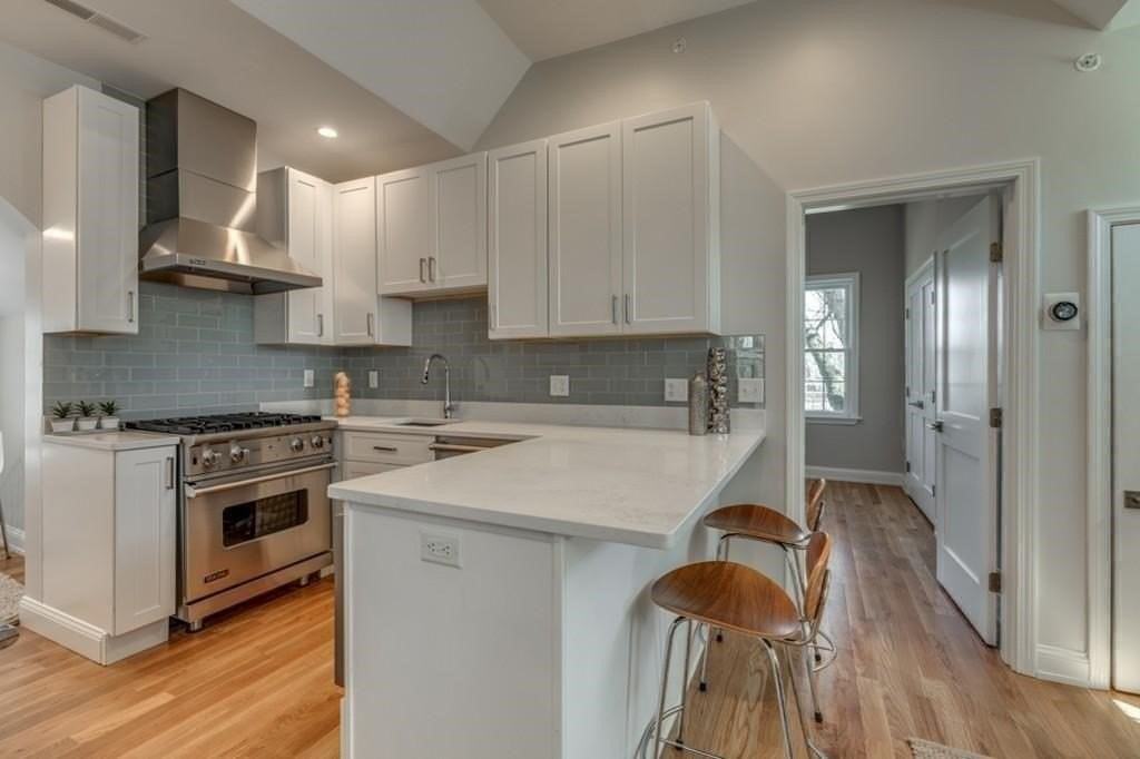 18 Sacramento Pl - Photo 4 of 9