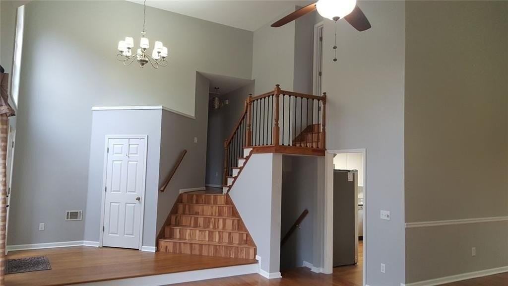 3885 Waterford Dr - Photo 2 of 40