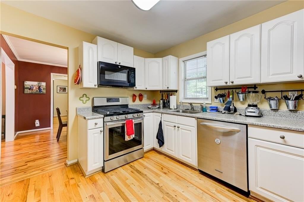 2423 Woodacres Rd Ne - Photo 3 of 39