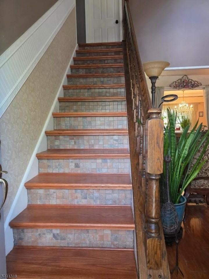 223 Coldspring Ct - Photo 4 of 4