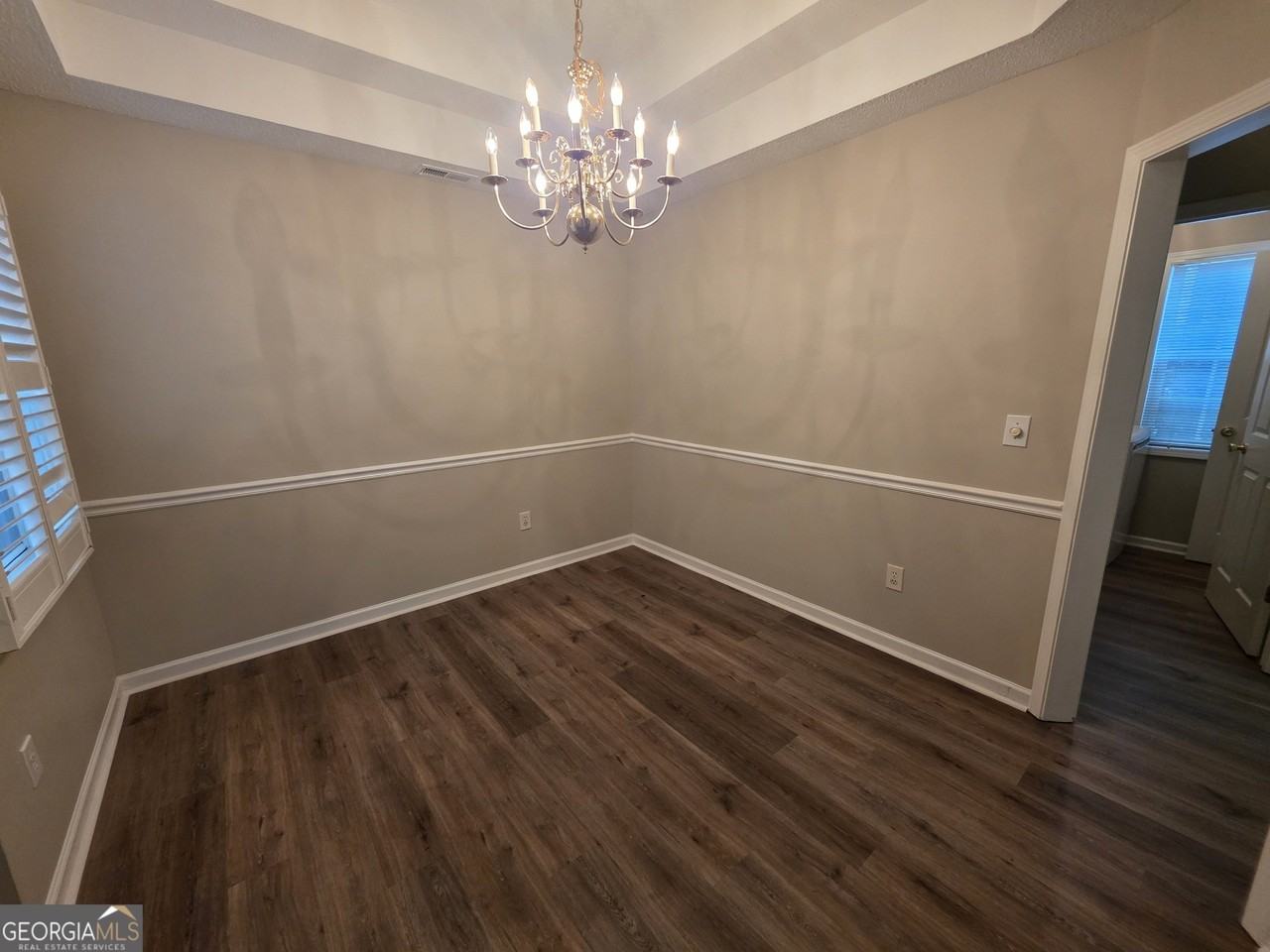 120 Cloverwood Dr - Photo 4 of 17