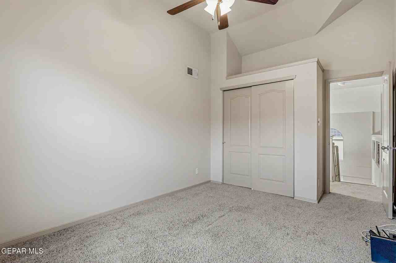 11320 Acoma St - Photo 7 of 50