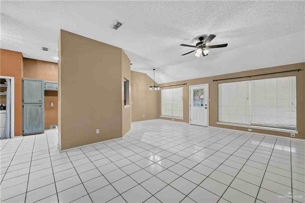 1912 Lark Ave - Photo 3 of 19