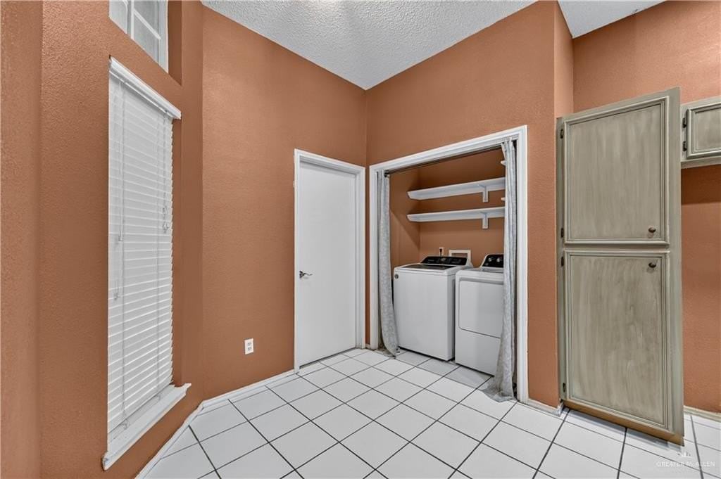 1912 Lark Ave - Photo 5 of 19
