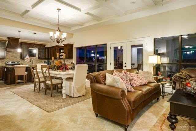 4904 Nevis Dr - Photo 2 of 8