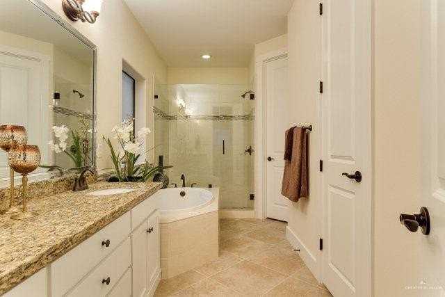 4904 Nevis Dr - Photo 7 of 8