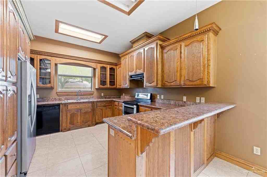 5313 N 8th St - Photo 7 of 23