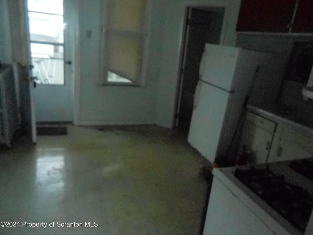 622 N Main Ave #1 - Photo 2 of 9