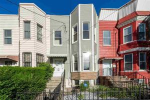 featured image of 28 Jones St