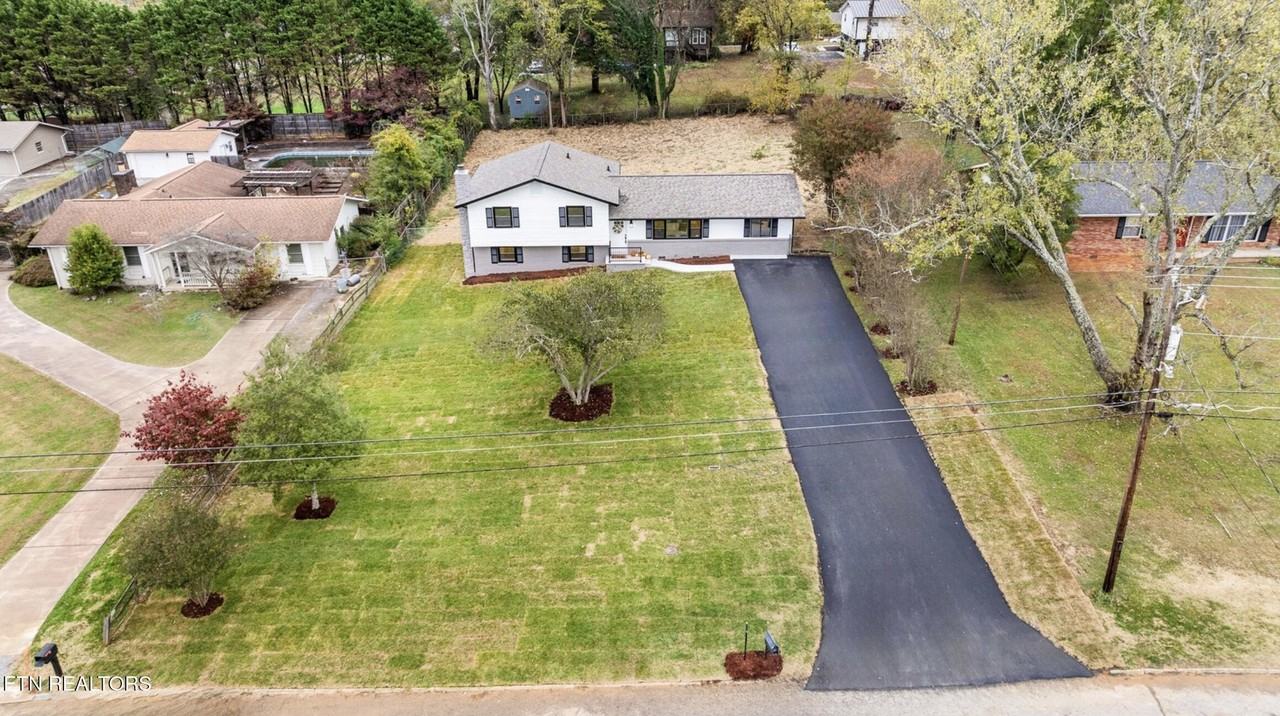 6741 Heatherbrook Dr - Photo 4 of 33