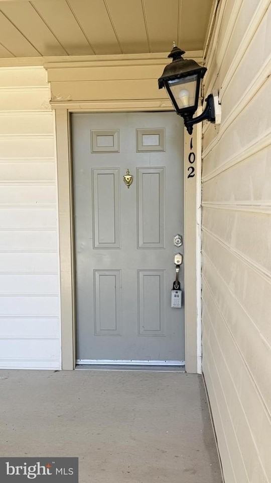 8128 Bayonet Way - Photo 2 of 24