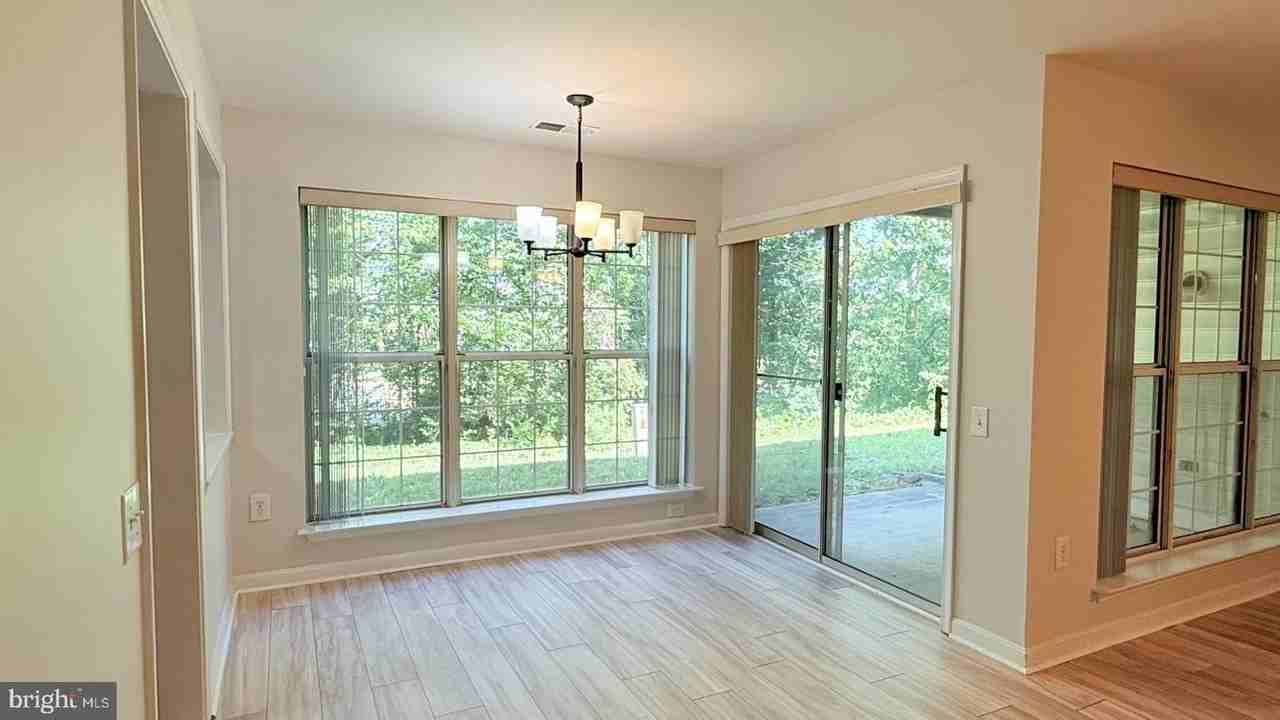 8128 Bayonet Way - Photo 6 of 24