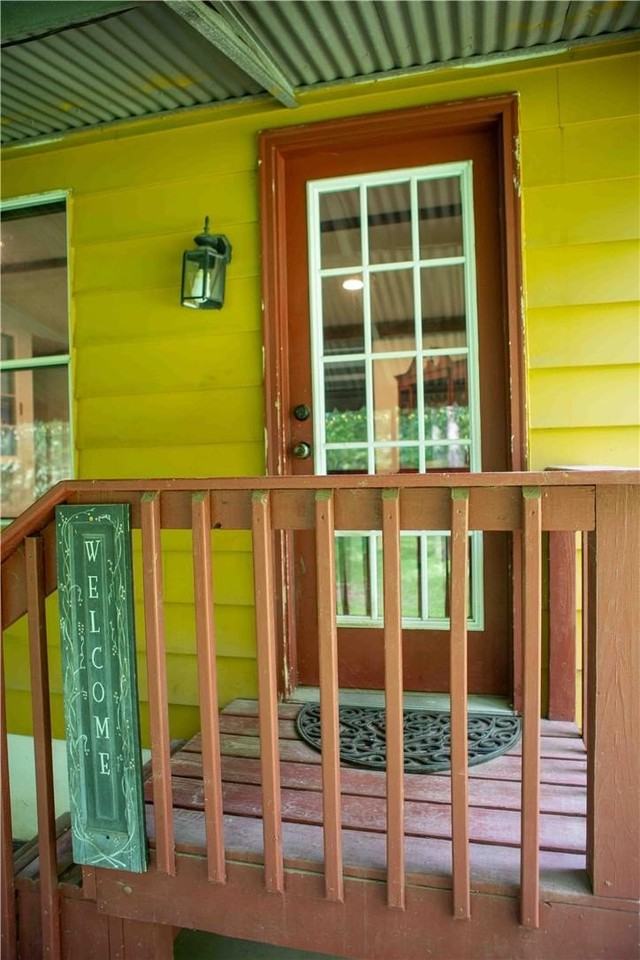 8 Cross Roads Dr - Photo 4 of 32