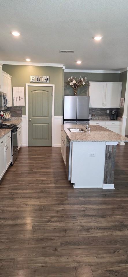 340 Driftwood Loop - Photo 4 of 22