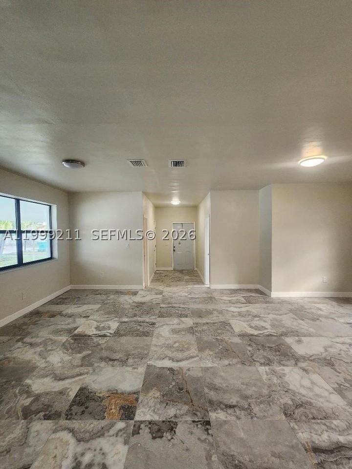 7750 Nw 14th Pl #0 - Photo 6 of 16