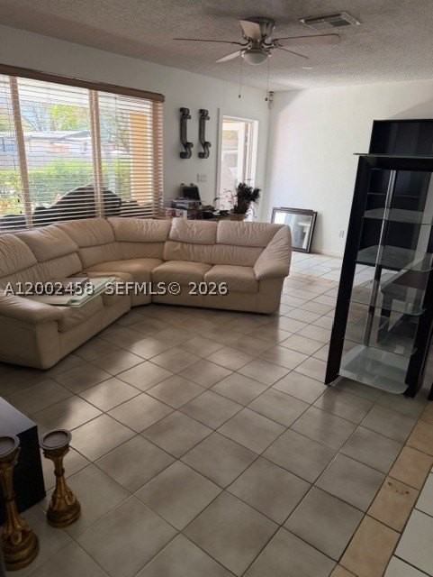 19920 Sw 118th Pl #0 - Photo 2 of 13