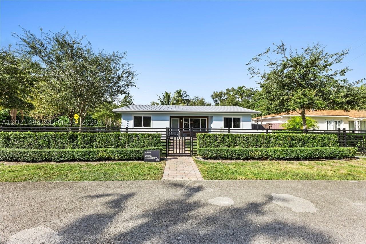 8910 Ne 9th Ct - Photo 3 of 47