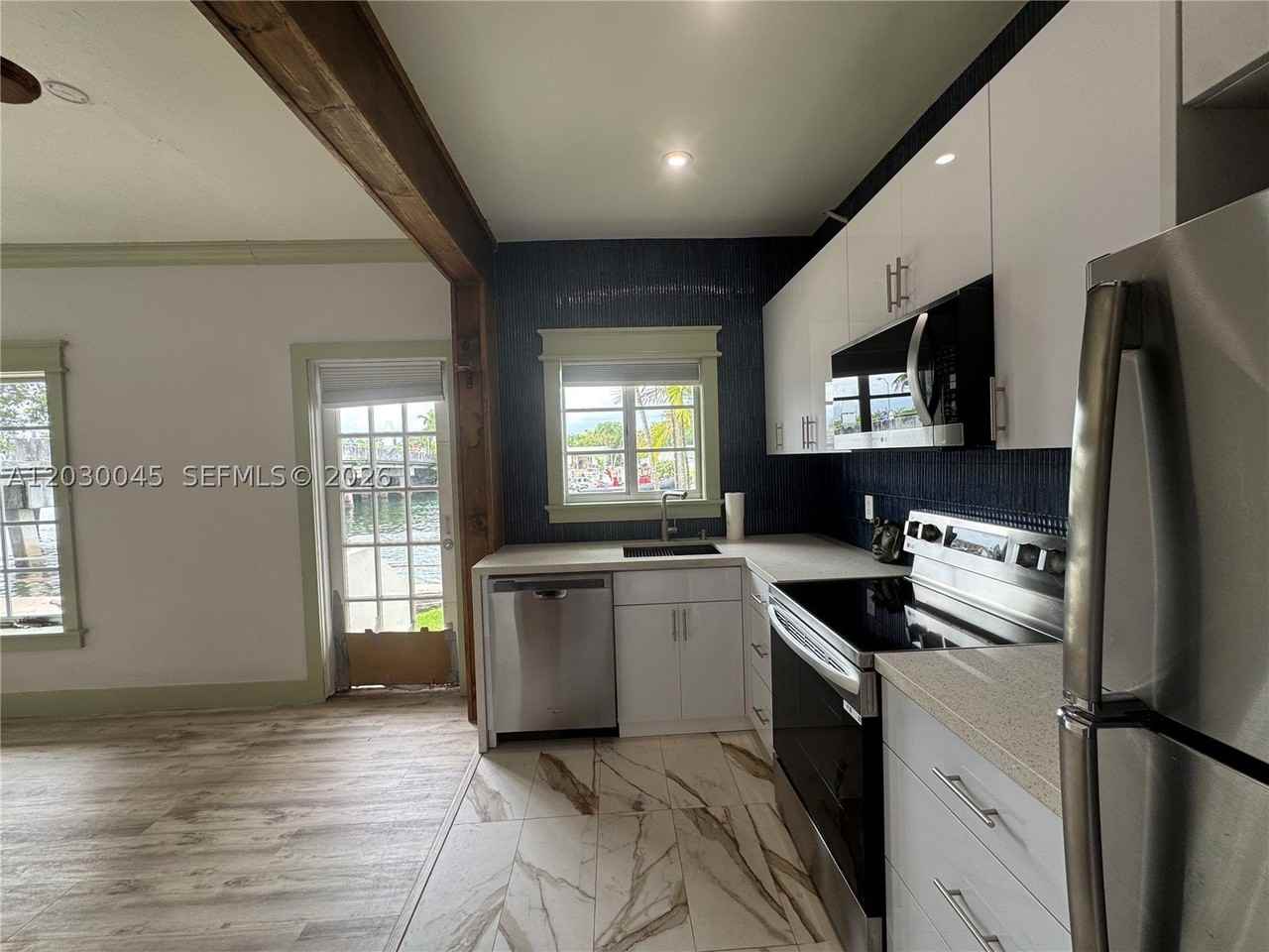 2137 Calais Dr #5 - Photo 4 of 16
