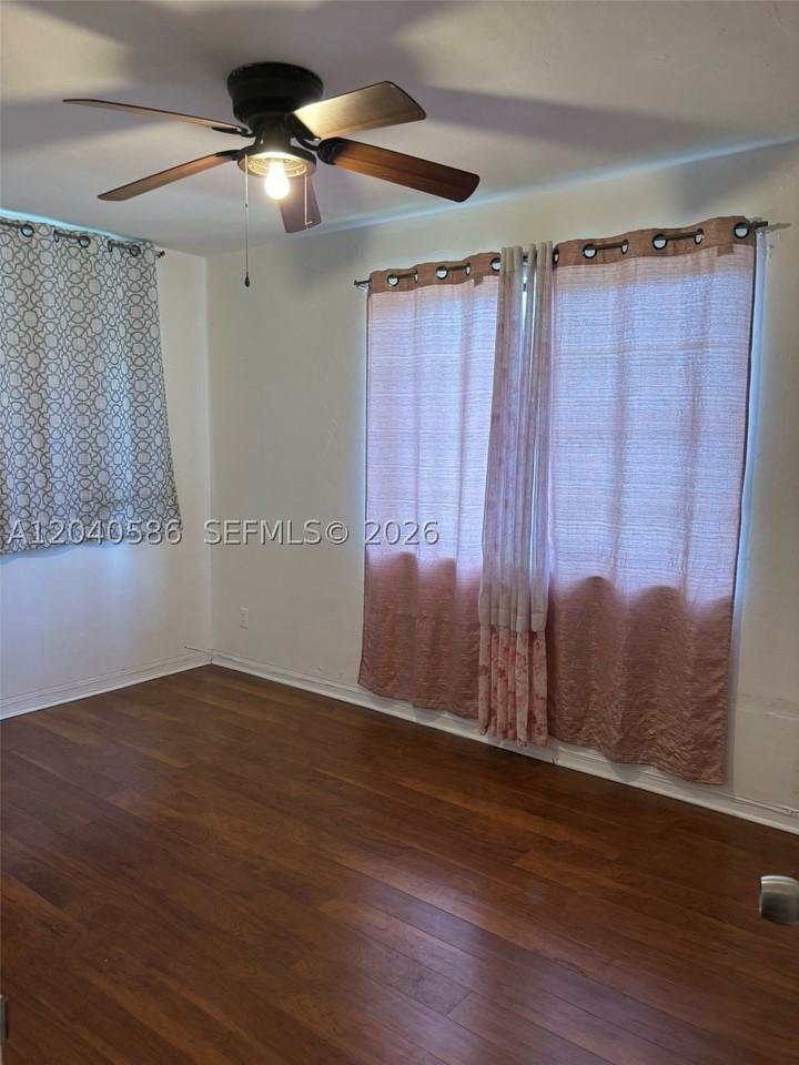 1905 Nw 57th St #0 - Photo 6 of 14