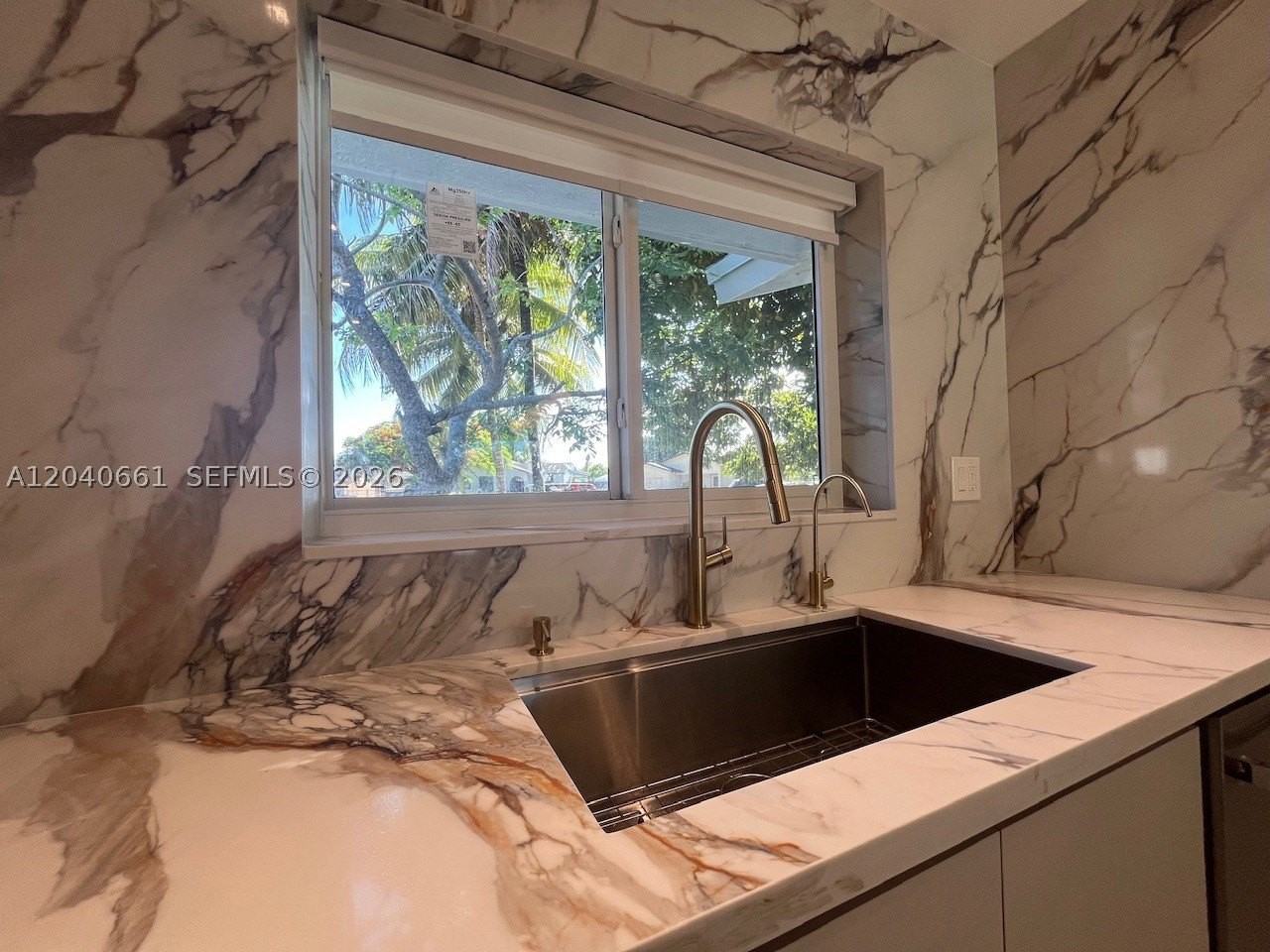 16805 Sw 109th Ct - Photo 5 of 25