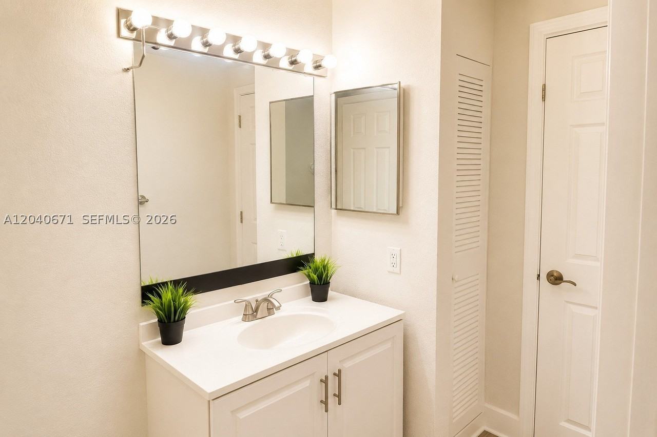 13060 Vista Isles Dr #227 - Photo 3 of 15