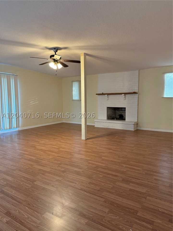 9410 Gilchrist Ct - Photo 3 of 14