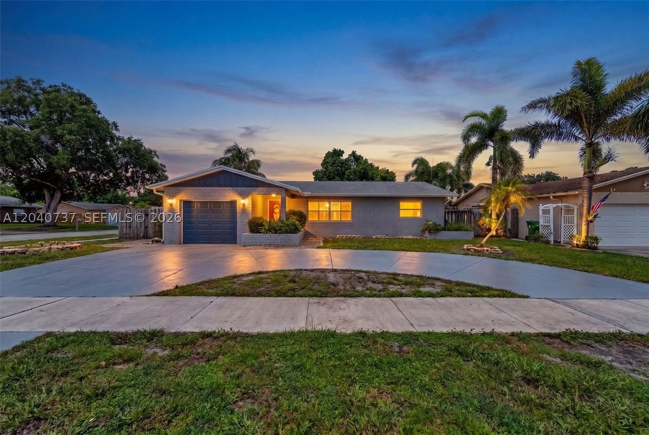 6848 Nw 27th Way - Photo 2 of 27