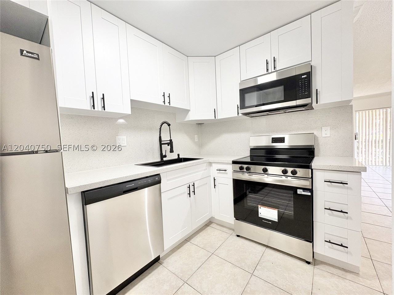 104 Gardens Dr #103 - Photo 3 of 13