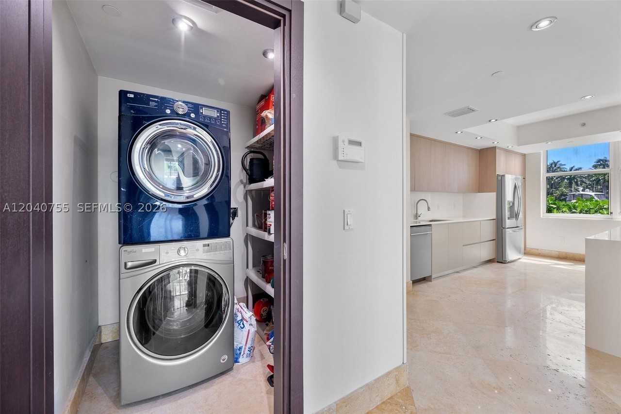 3330 Ne 190th St #114 - Photo 7 of 16