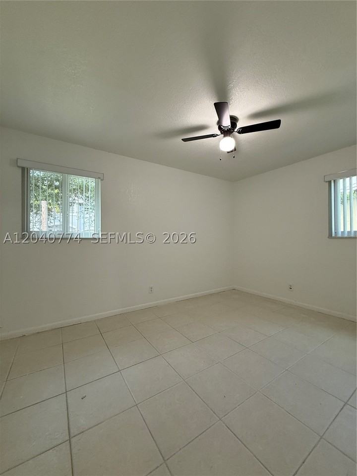 6510 Sw 49th St #2 - Photo 6 of 10