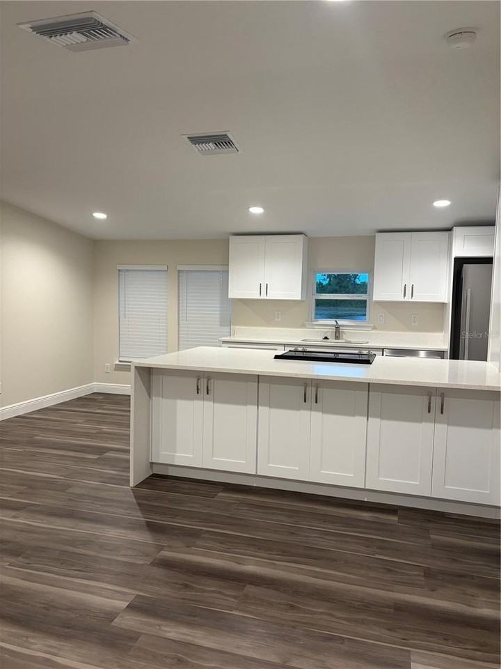 10699 Quiet Cove Rd - Photo 2 of 20