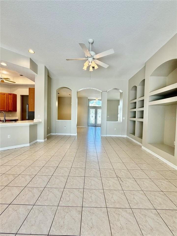 2708 Wood Pointe Dr - Photo 5 of 33