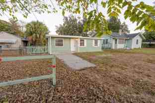 8623 N Willow Ave #B - Photo 1 of 1