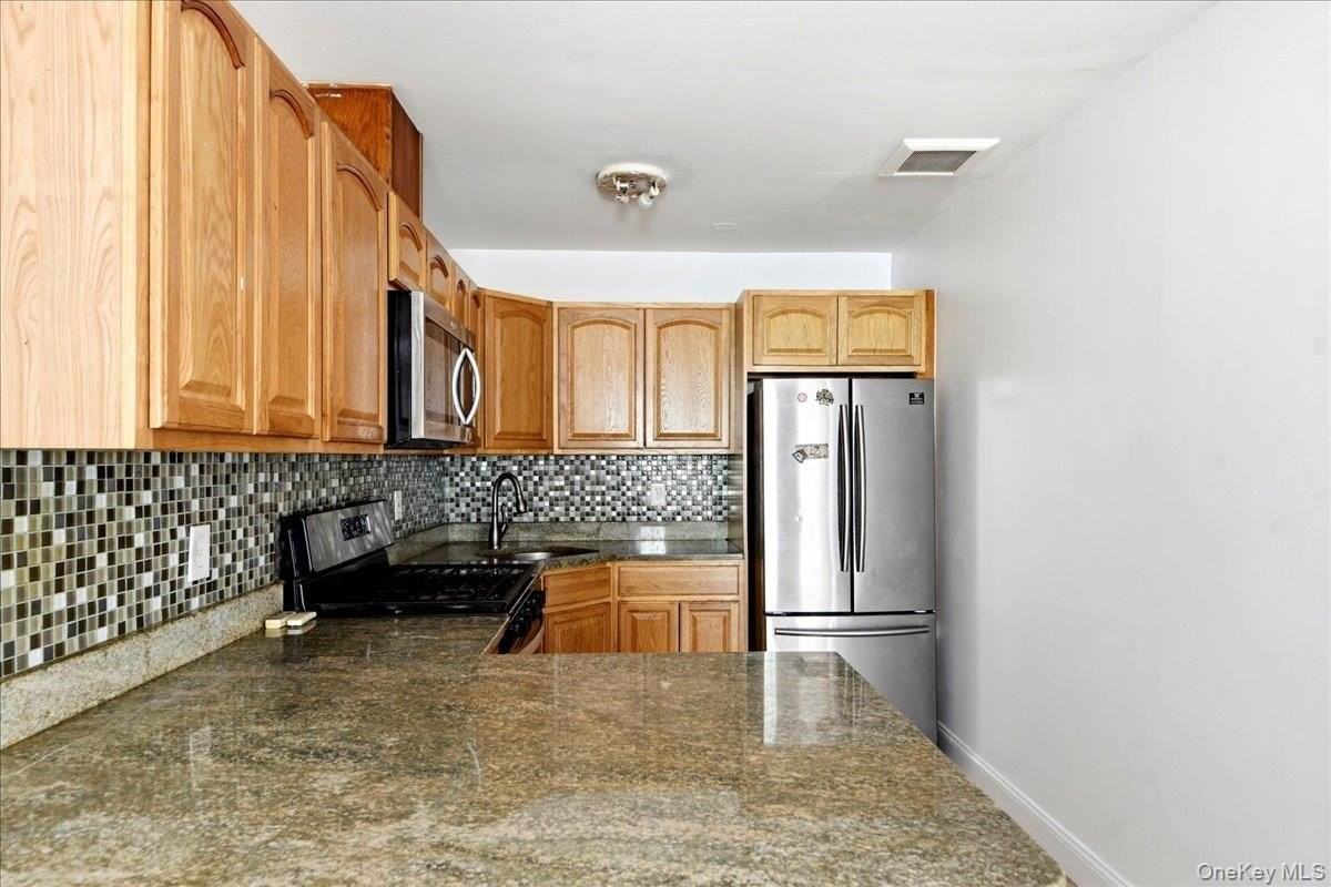2975 Edson Ave - Photo 2 of 10