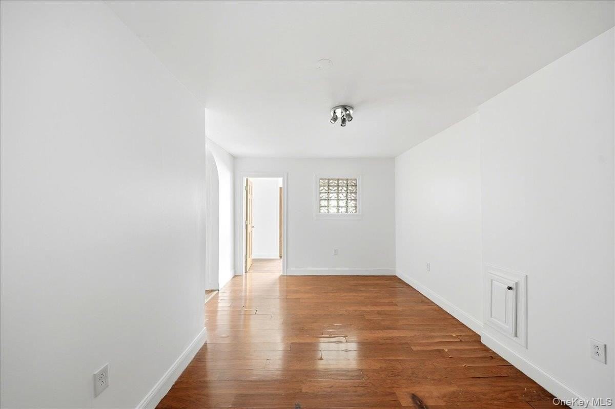 2975 Edson Ave - Photo 6 of 10