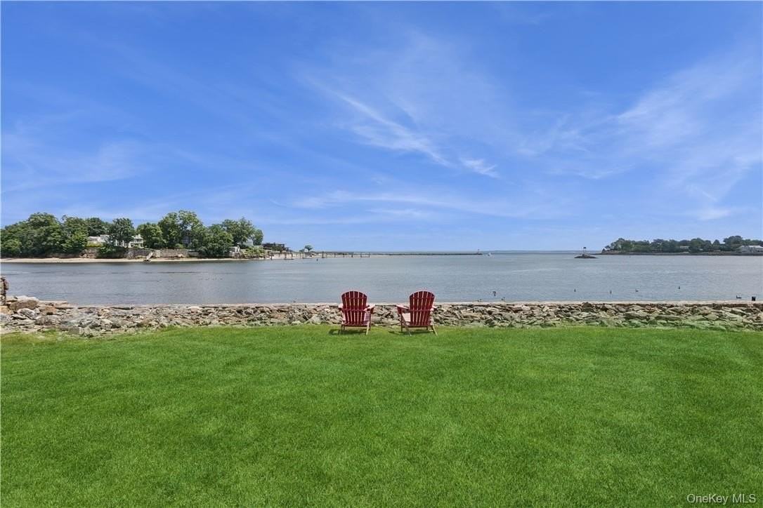 54 Shore Dr - Photo 5 of 33