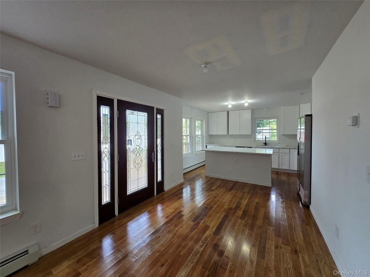 54 Madison Ave - Photo 3 of 23