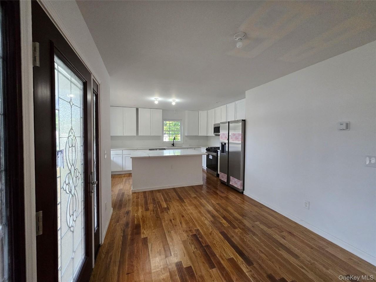 54 Madison Ave - Photo 4 of 23