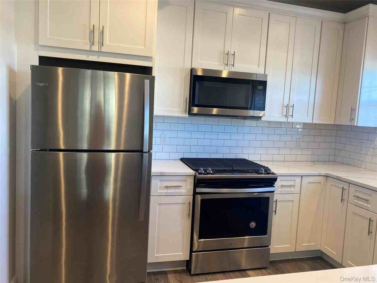 840 Montauk Hwy - Photo 5 of 21