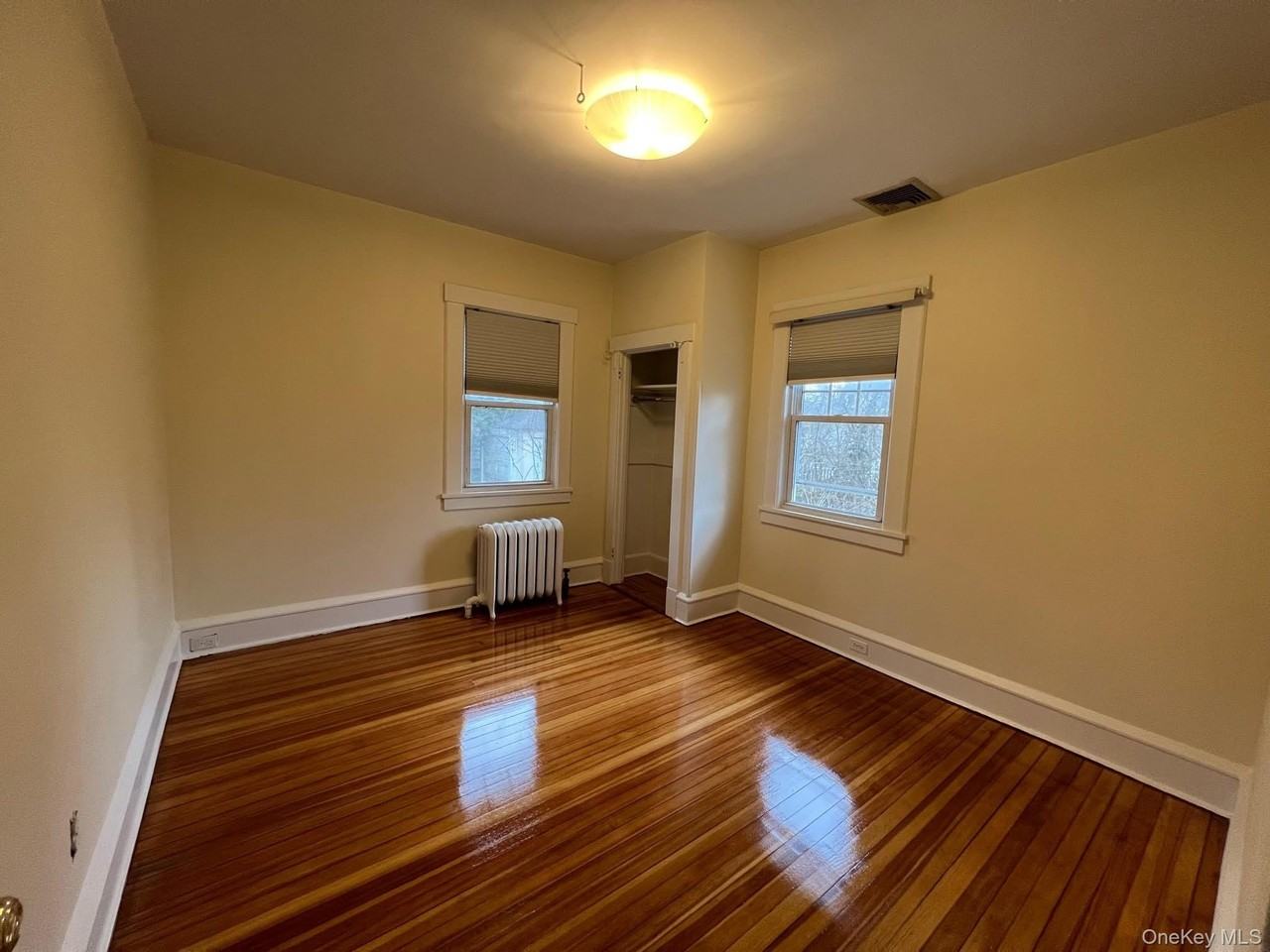 8 Bogart Ave - Photo 7 of 24