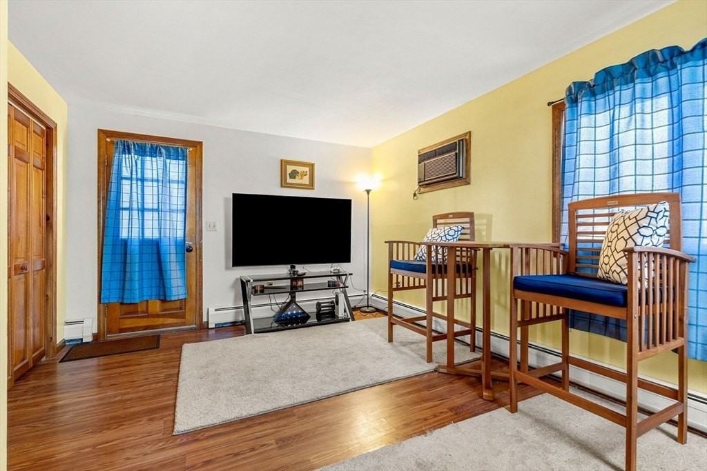 22 Woodland St #2 - Photo 4 of 15