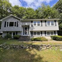 190 Pillsbury Rd - Photo 1 of 1