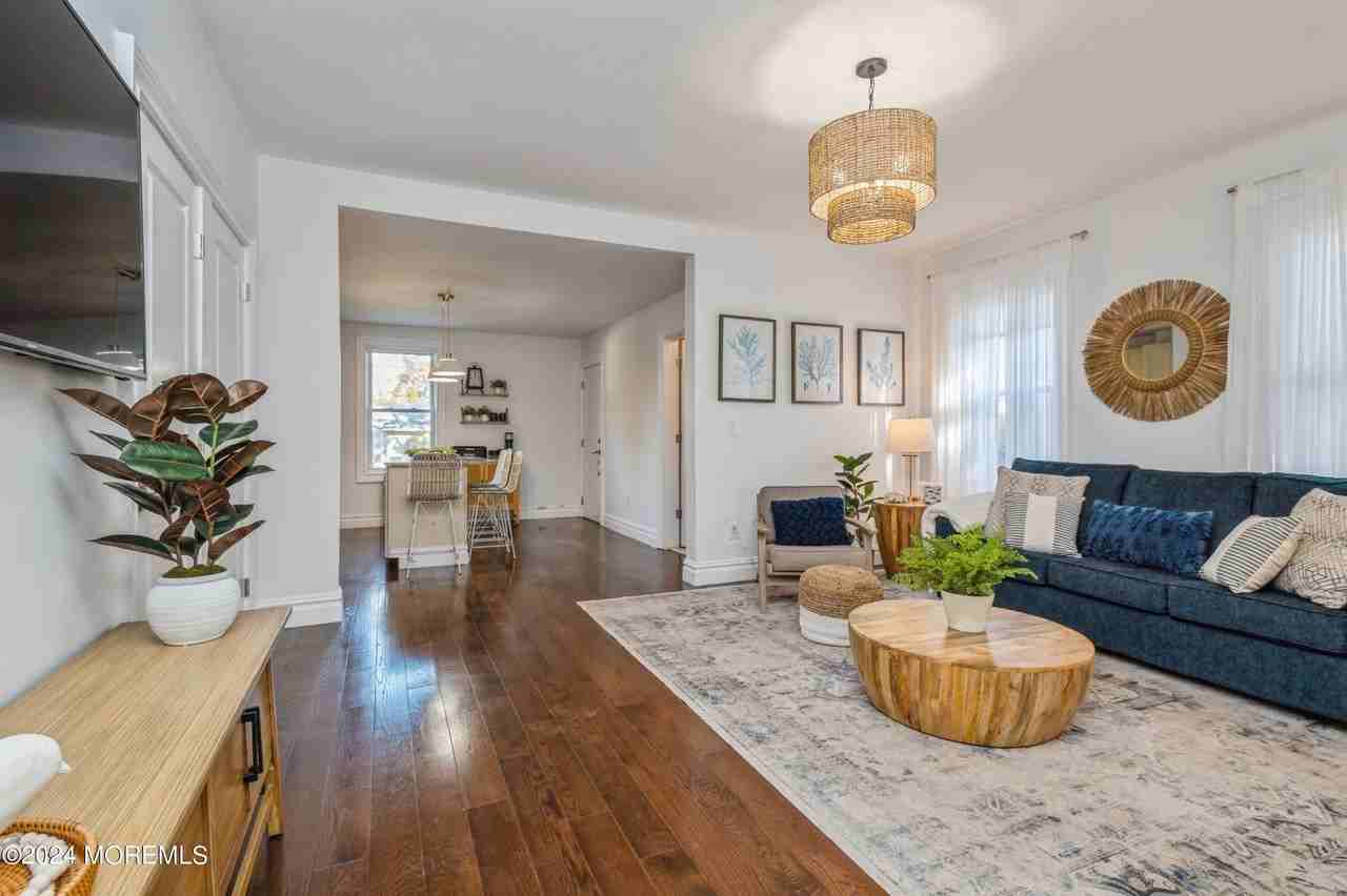 504 Ludlow Ave - Photo 5 of 27