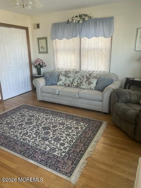 4 Webb Ave - Photo 3 of 13