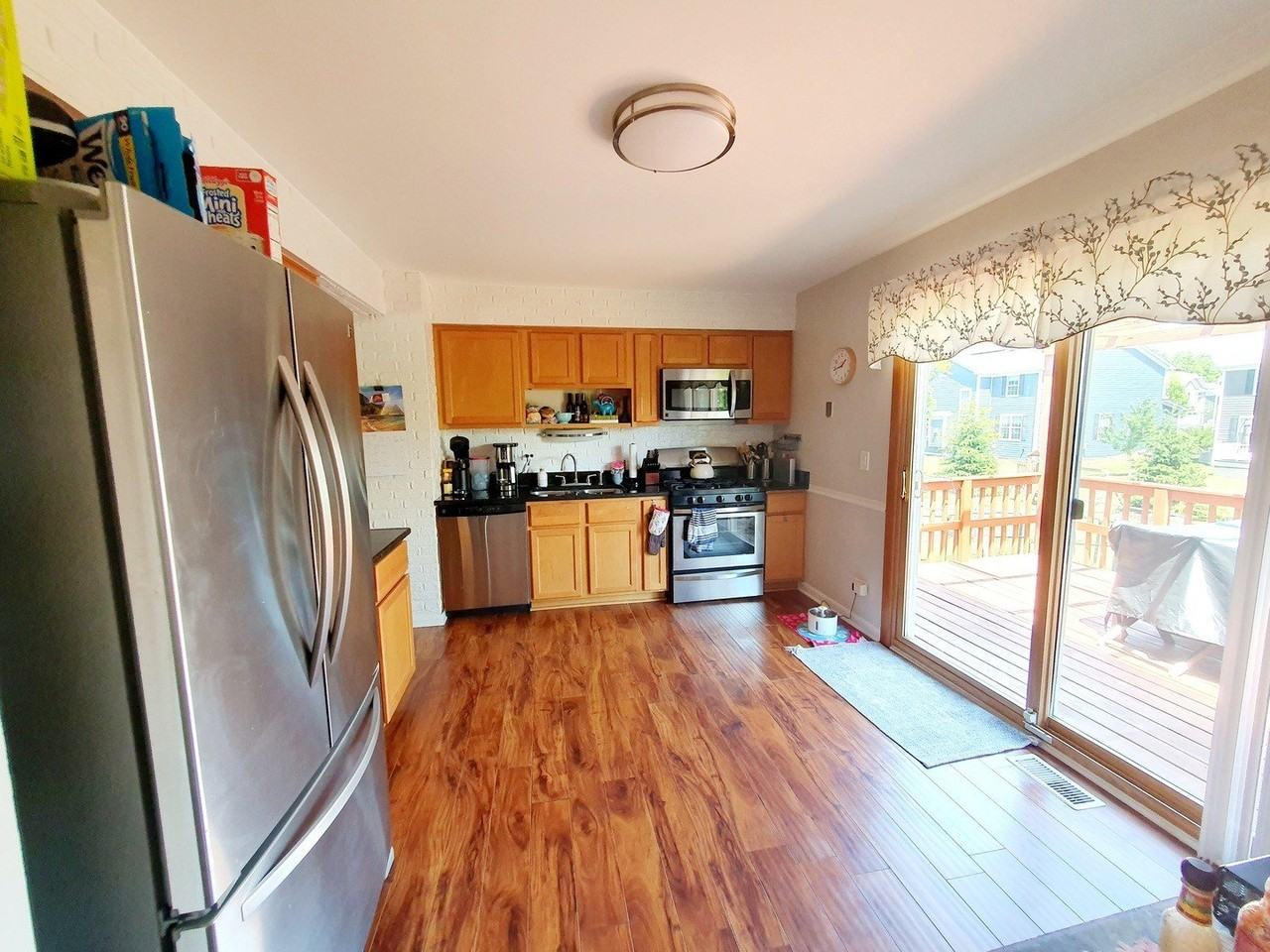 3535 Treaty Ln - Photo 3 of 22