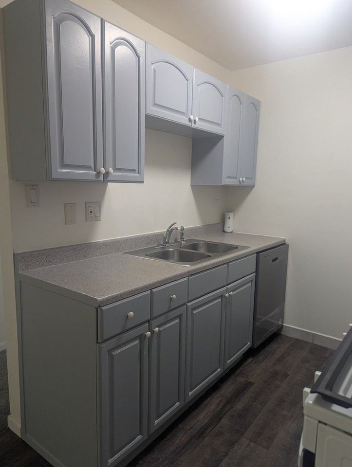 866 Crimson Ct #1-105 - Photo 7 of 18