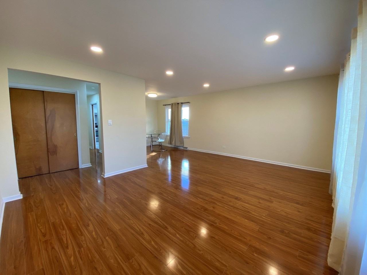 6078 N Troy St - Photo 5 of 29
